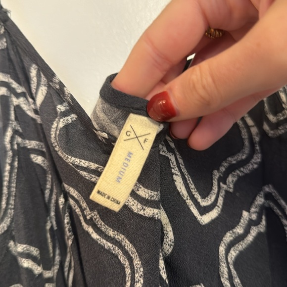 Patterned Tank Top - Picture 5 of 6